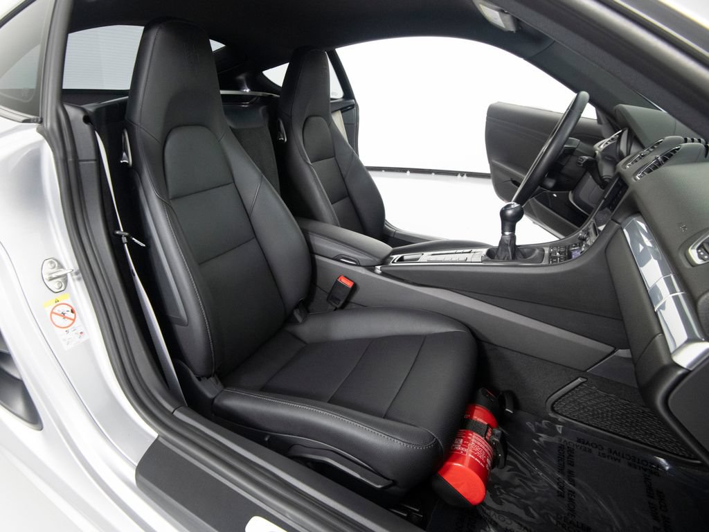 Certified 2024 Porsche 718 Cayman S RWD image 39