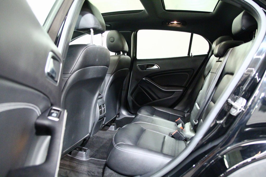 Used 2018 Mercedes-Benz GLA 250 4MATIC image 29