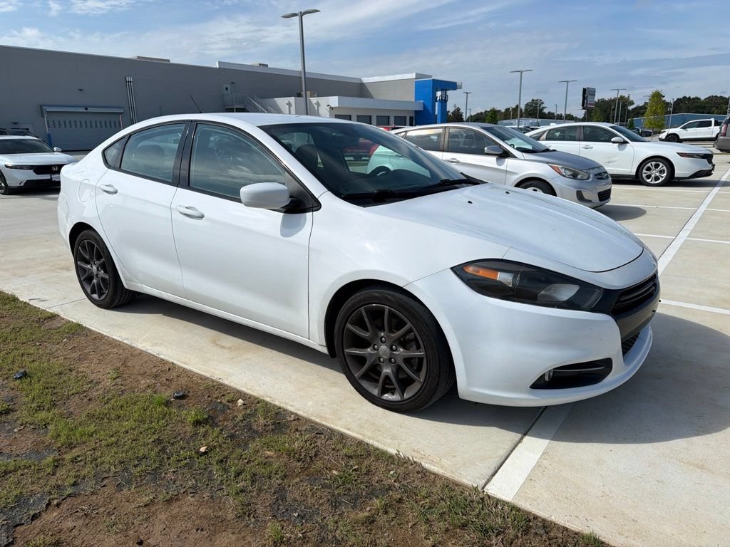Used 2016 Dodge Dart SXT w/ Rallye Appearance Group FWD image 3