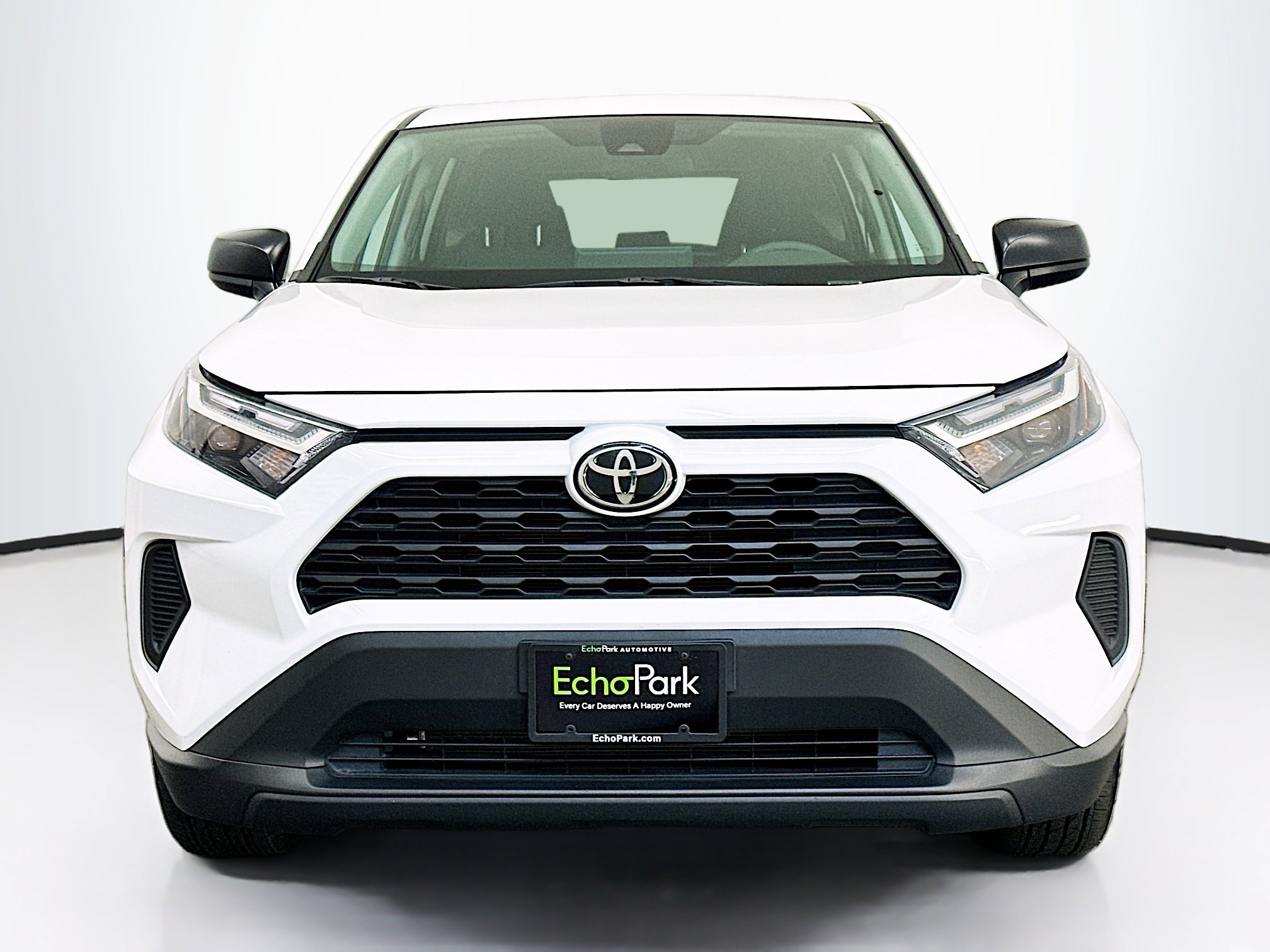 Used 2025 Toyota RAV4 LE image 2