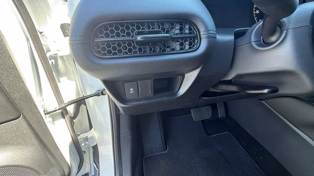 New 2027 Honda HR-V LX image 30