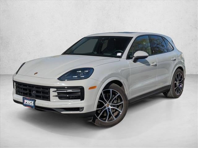Used 2024 Porsche Cayenne image 1