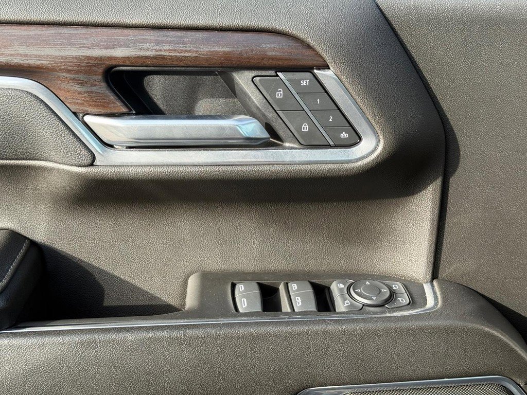 Used 2025 GMC Sierra 1500 SLT image 22