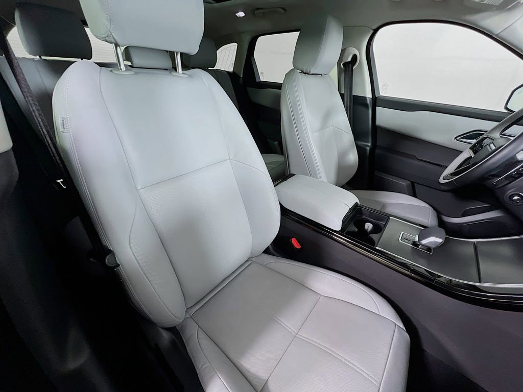 Used 2025 Land Rover Range Rover Velar Dynamic SE AWD/4WD image 29