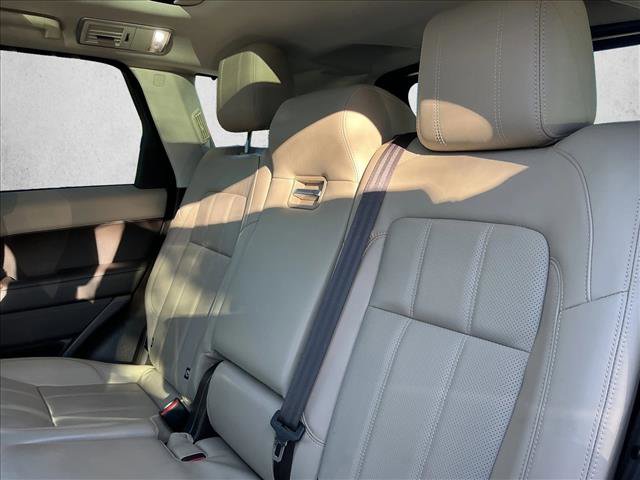 Used 2020 Land Rover Range Rover Sport HSE image 15