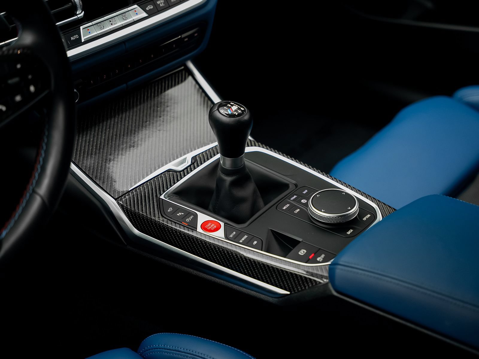 Used 2021 BMW M4 Coupe w/ M Carbon Exterior Package RWD image 59