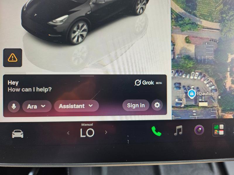 Used 2024 Tesla Model Y Long Range AWD/4WD image 45