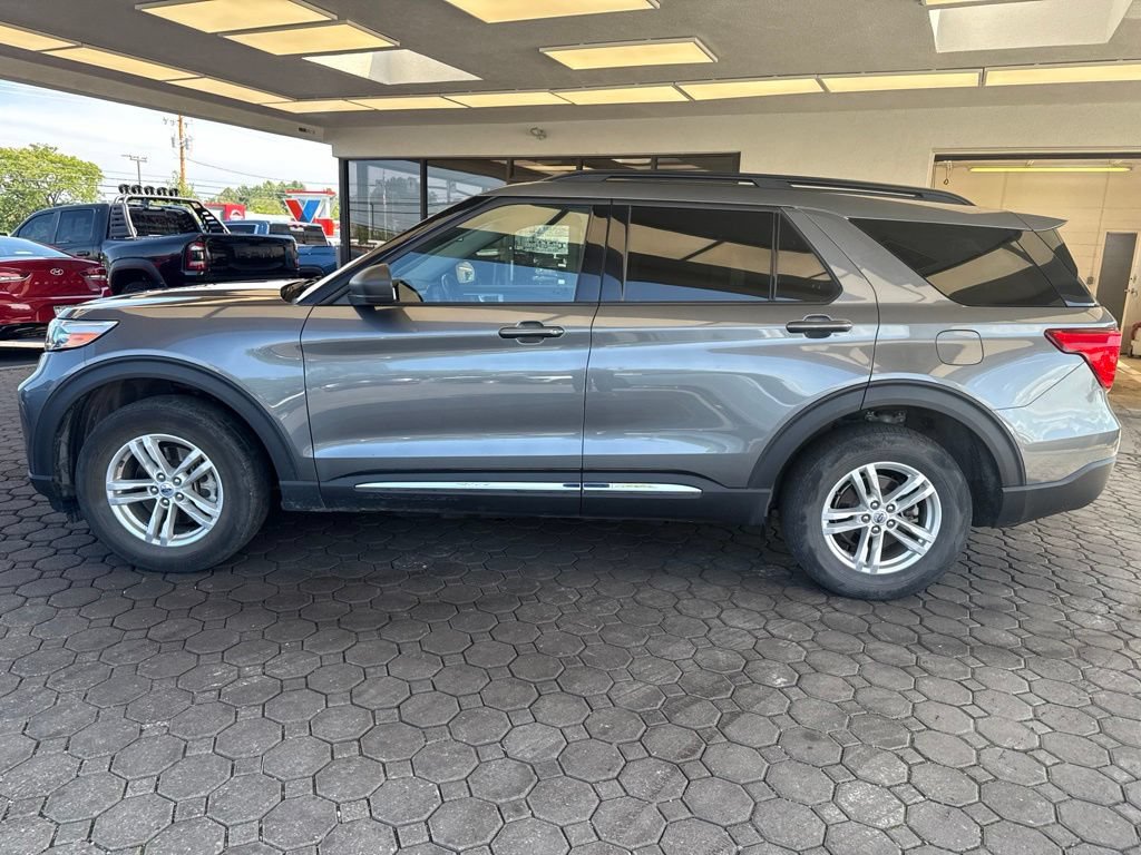 Certified 2023 Ford Explorer XLT AWD/4WD image 9