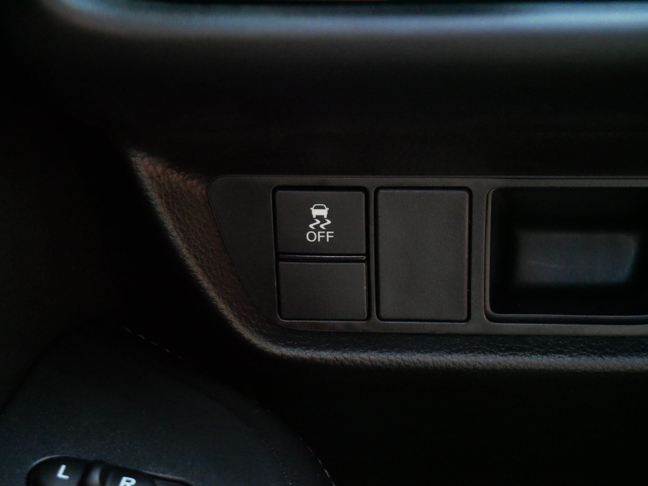 Used 2025 Honda HR-V EX-L image 27