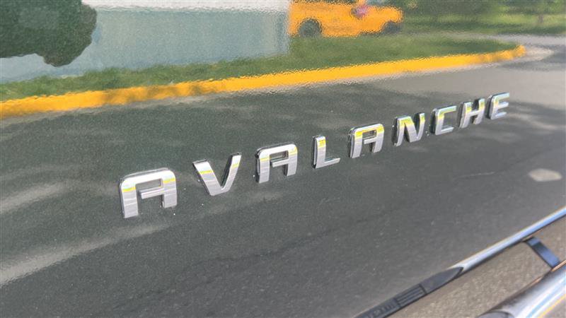 Used 2013 Chevrolet Avalanche LT RWD image 26