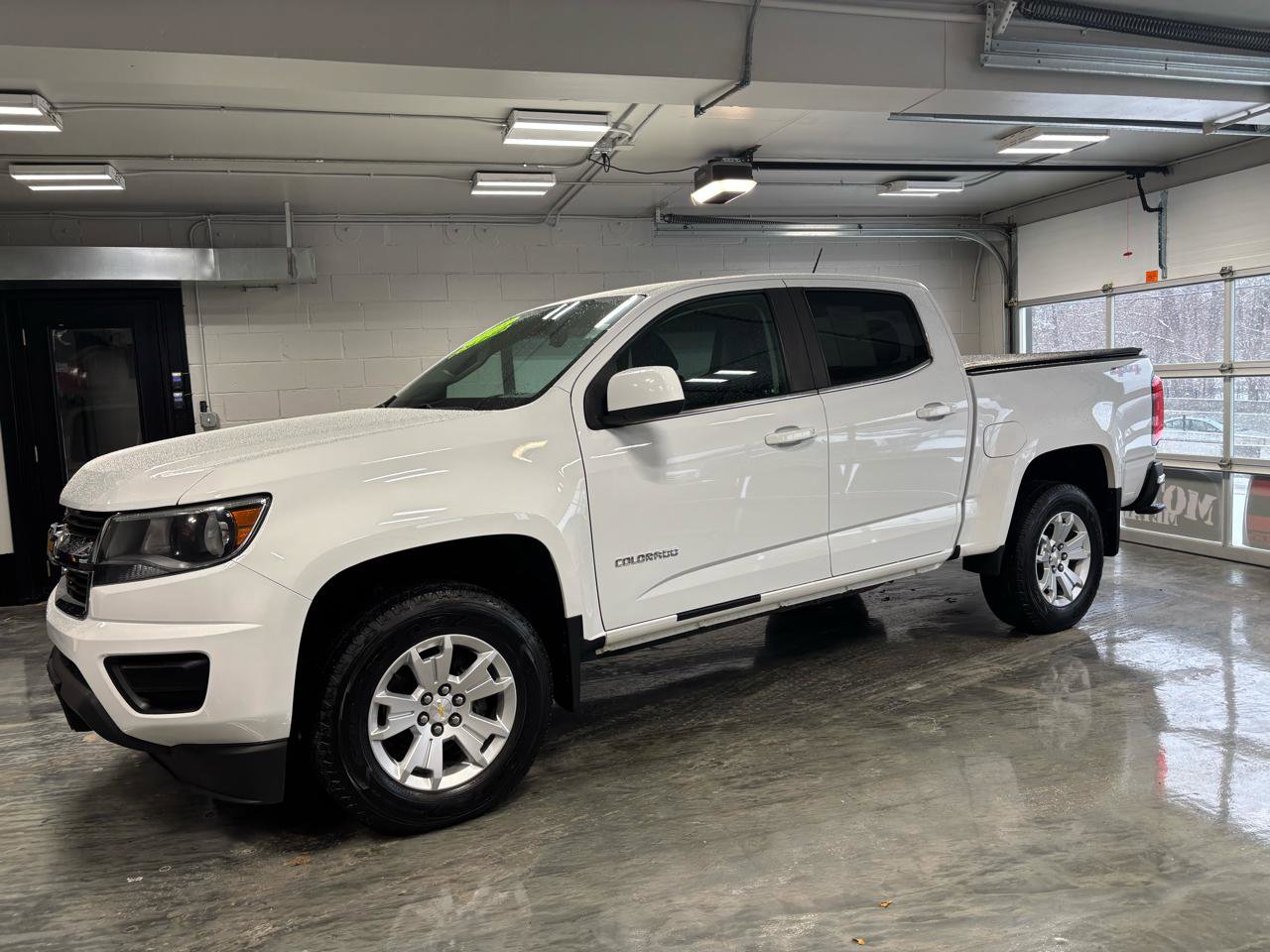 Used 2018 Chevrolet Colorado LT AWD/4WD image 5