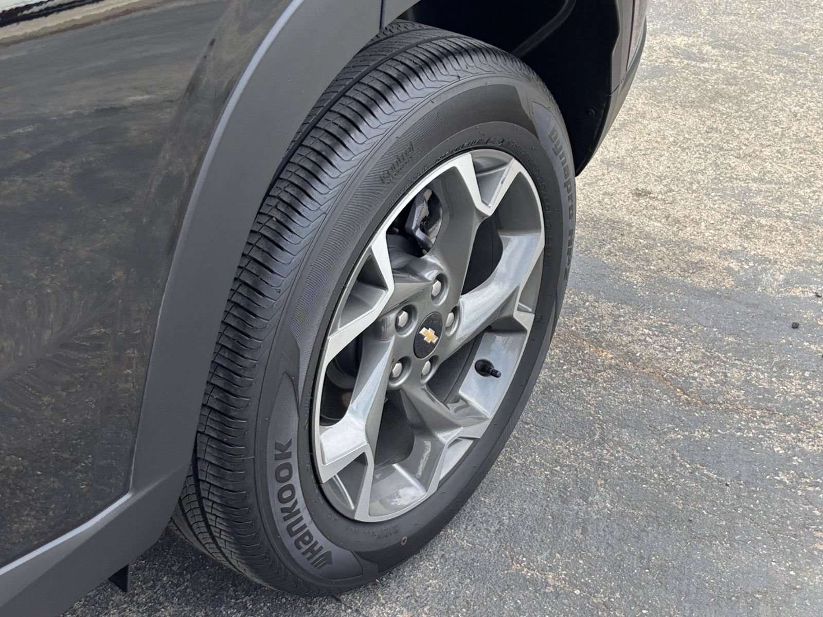 Used 2025 Chevrolet Trax LT FWD image 53