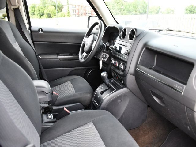 Used 2015 Jeep Patriot Sport w/ Power Value Group AWD/4WD image 24
