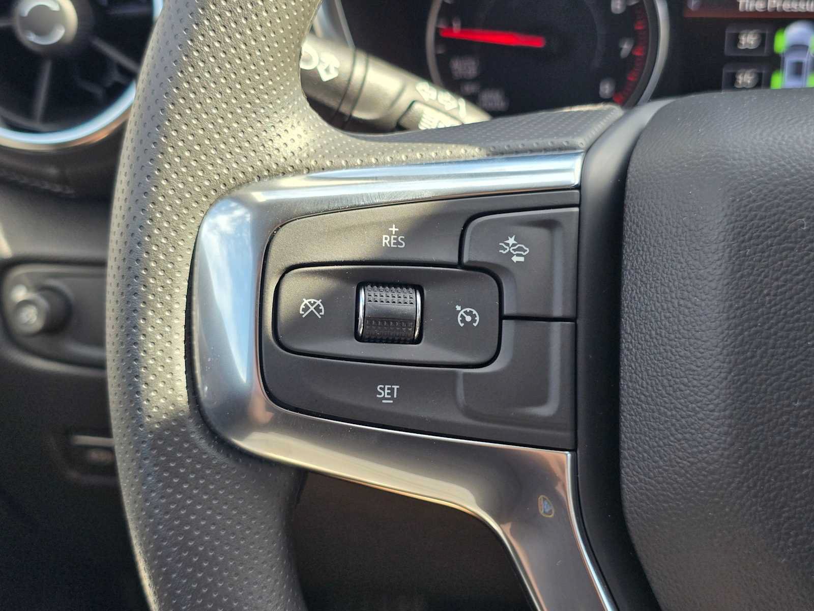 New 2026 Chevrolet Blazer LT w/ Convenience Package FWD image 29
