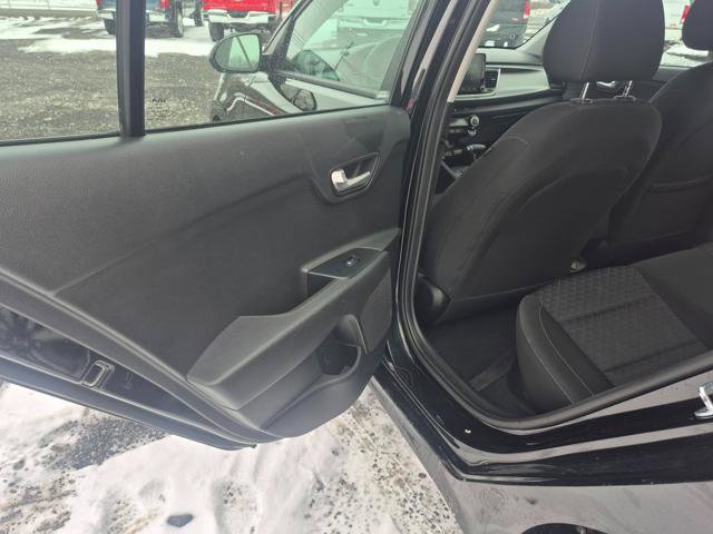 Used 2023 Kia Rio S w/ Technology Package image 9