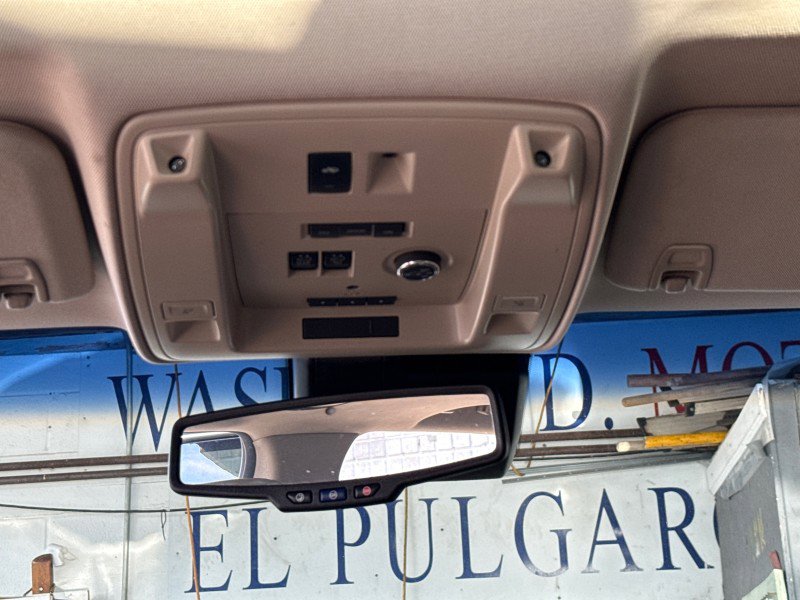 Used 2015 Cadillac Escalade Premium image 4