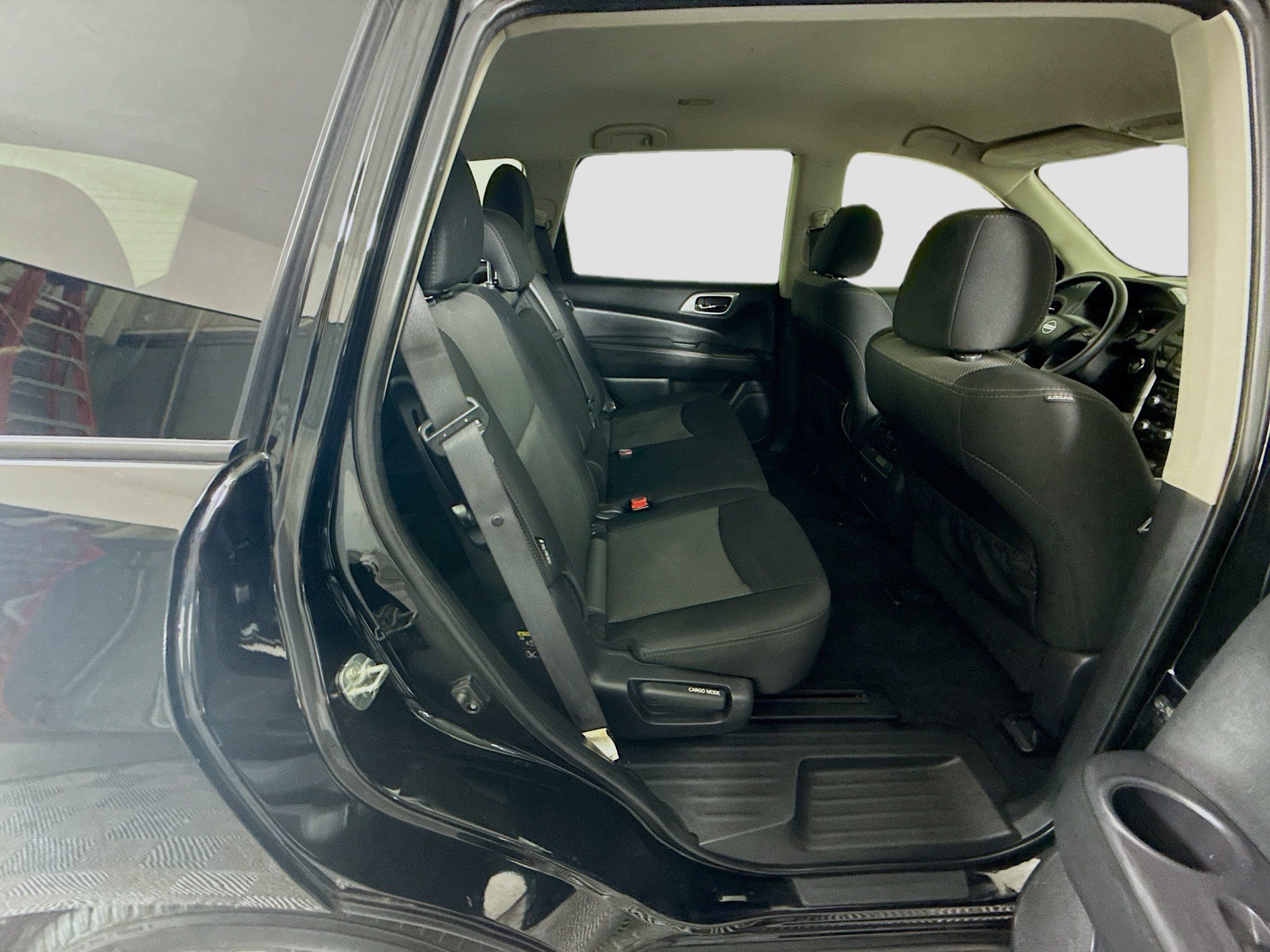 Used 2019 Nissan Pathfinder S AWD/4WD image 27