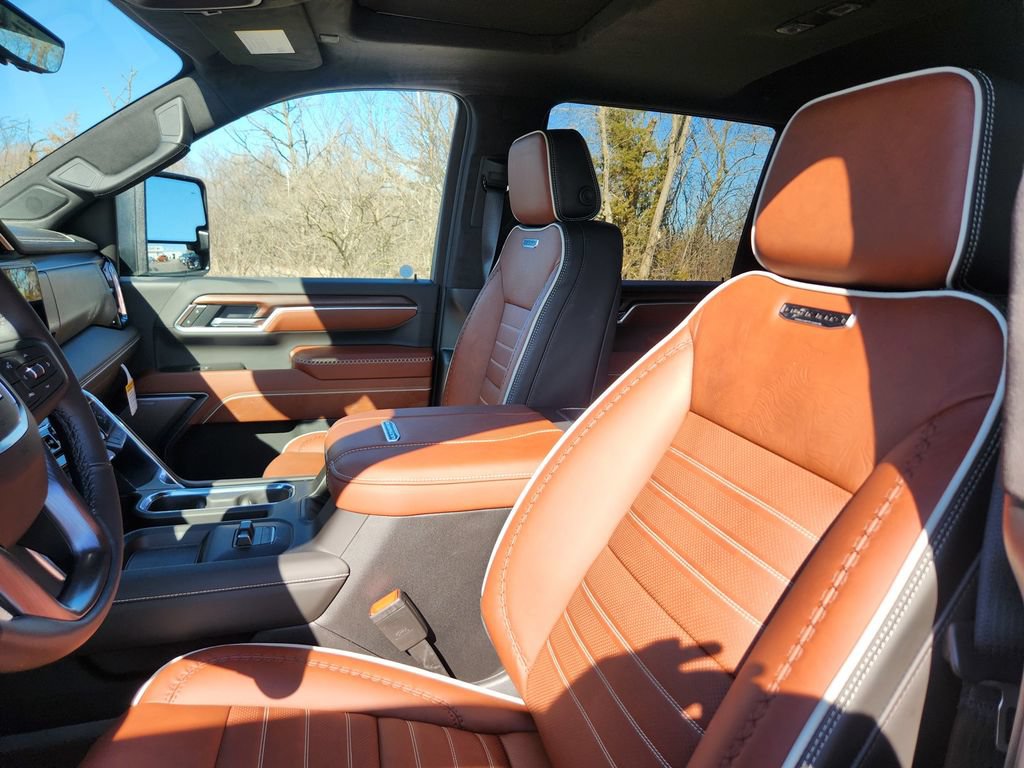 New 2026 GMC Sierra 3500 Denali Ultimate AWD/4WD image 21