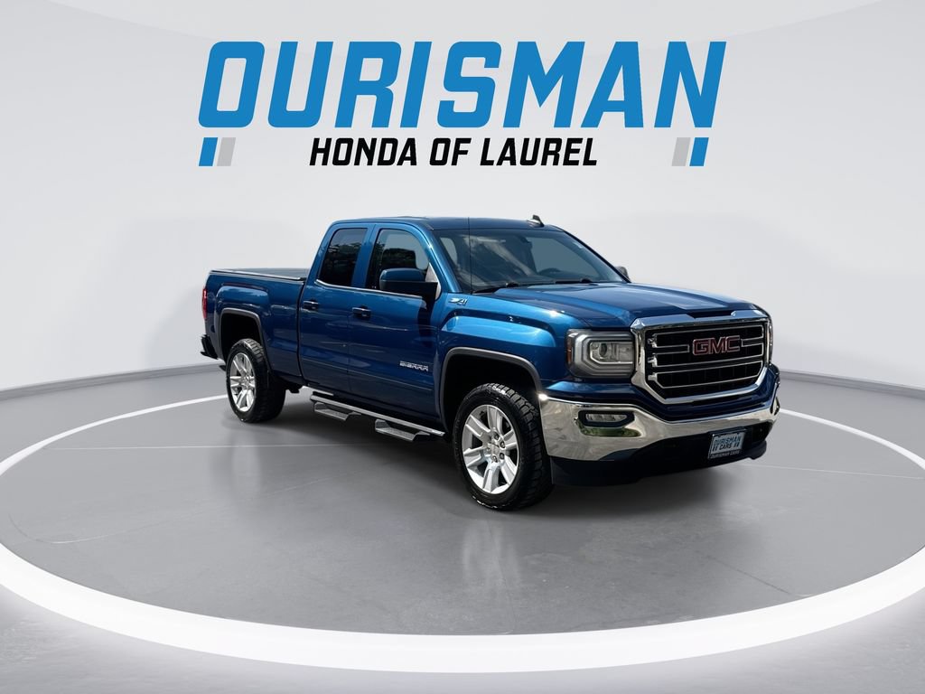 Used 2019 GMC Sierra 1500 SLE w/ SLE Value Package AWD/4WD image 2