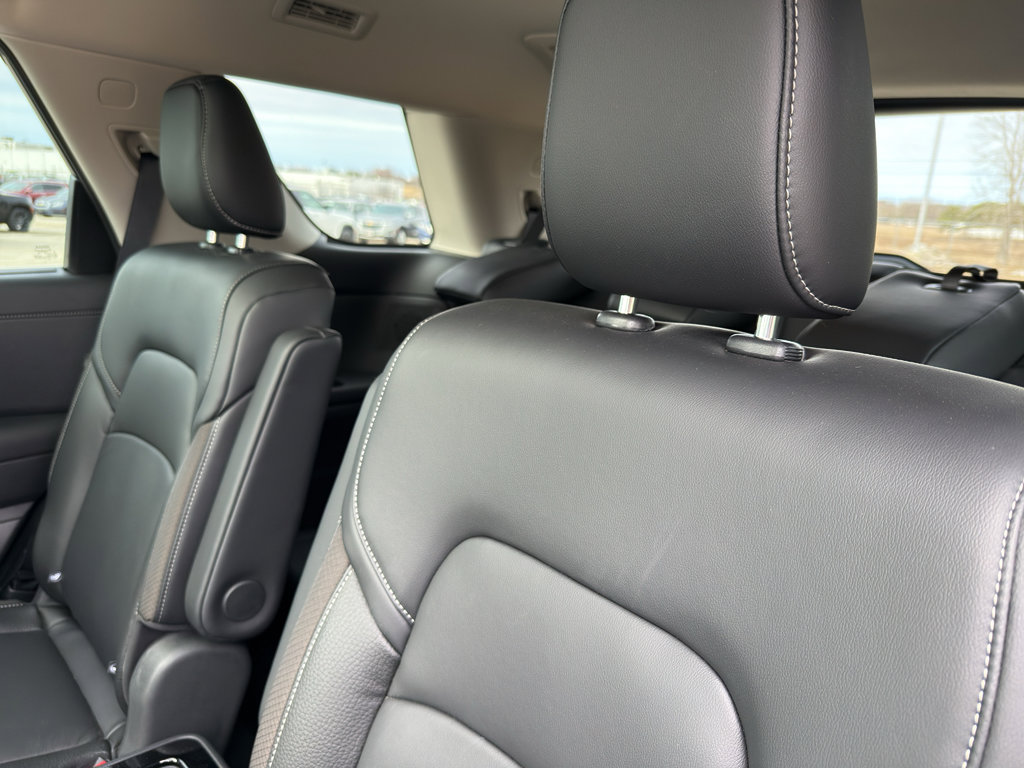 Certified 2025 Nissan Pathfinder SL w/ SL Premium Package image 34