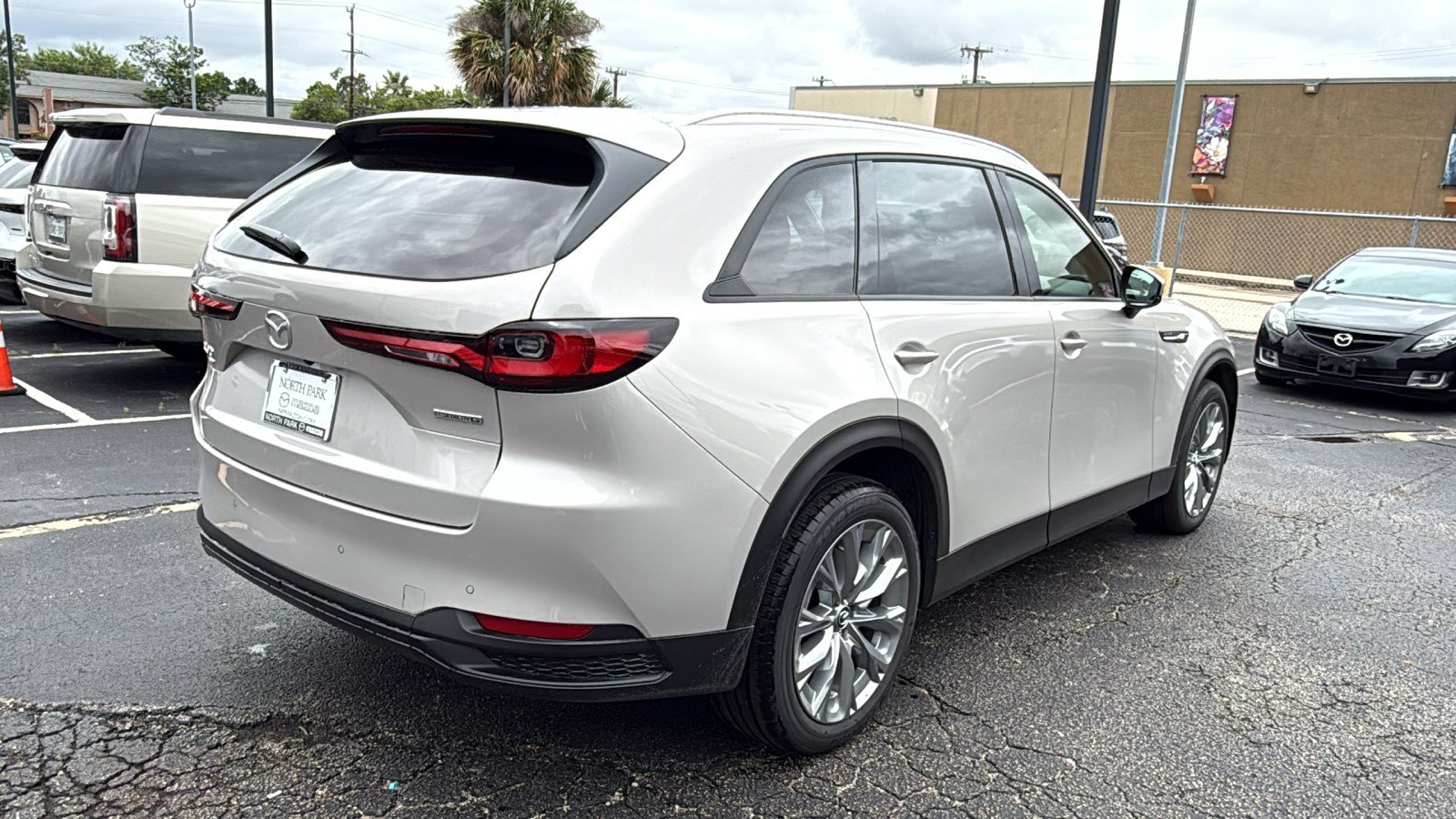 New 2026 MAZDA CX-90 3.3 Turbo w/ Preferred Package AWD/4WD image 7