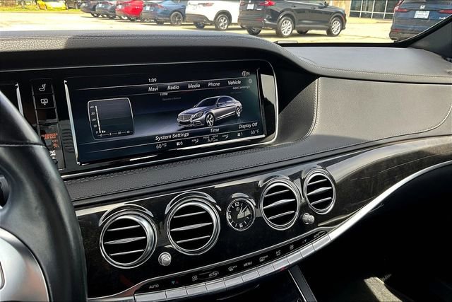 Used 2017 Mercedes-Benz S 550 Sedan image 22