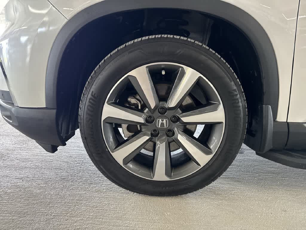 Used 2025 Honda Pilot Elite image 10