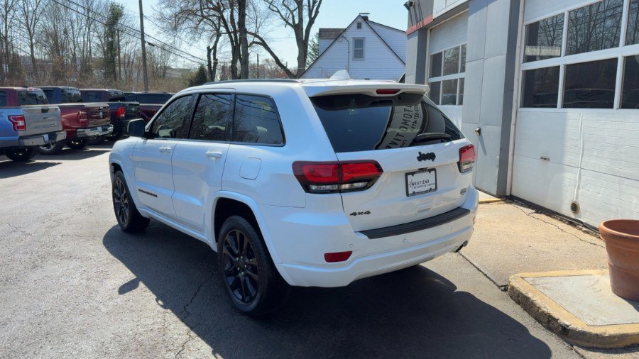 Used 2019 Jeep Grand Cherokee Altitude AWD/4WD image 6