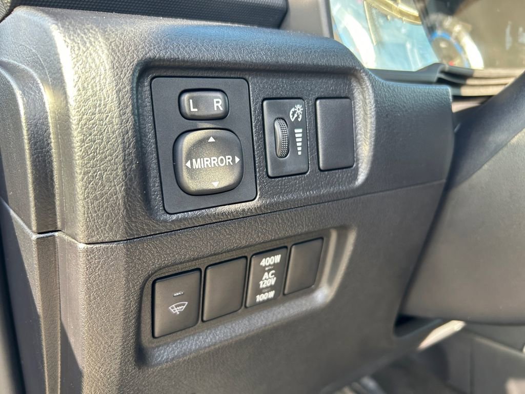 Used 2015 Toyota 4Runner SR5 image 21
