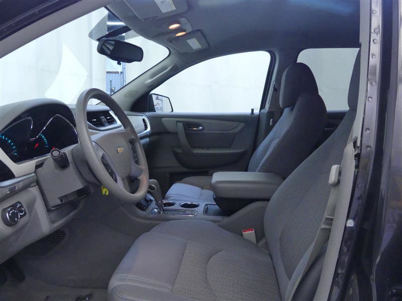 Used 2017 Chevrolet Traverse LS AWD/4WD image 16