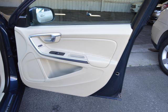 Used 2013 Volvo S60 T5 image 29