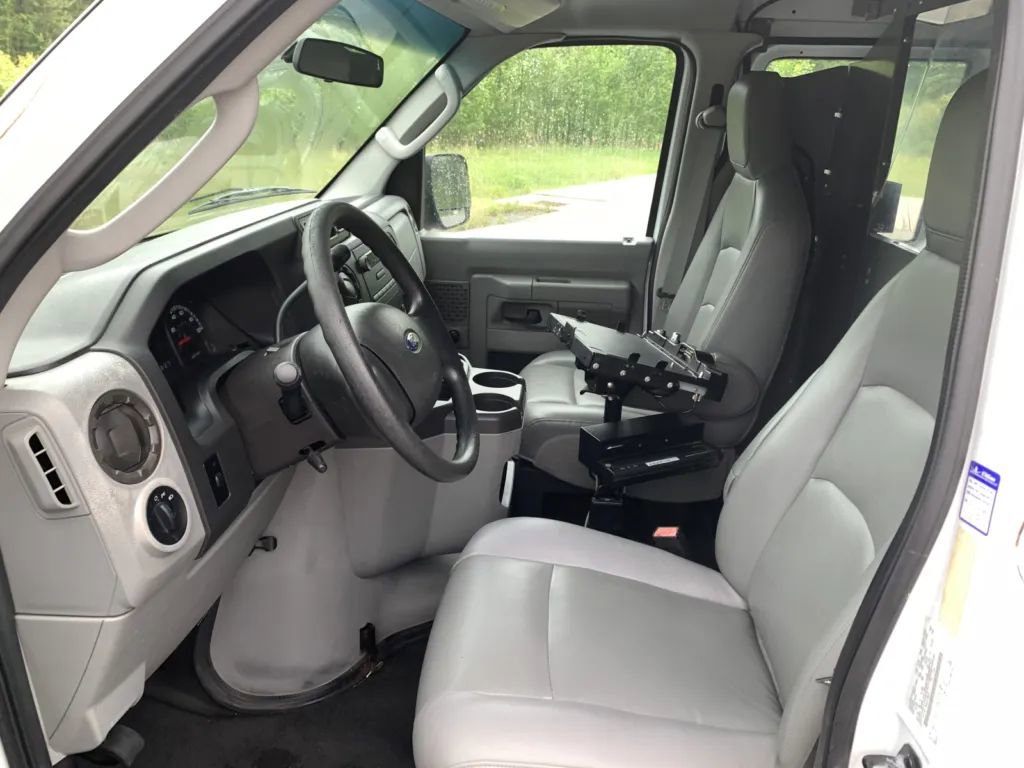 Used 2010 Ford E-250 and Econoline 250 image 17