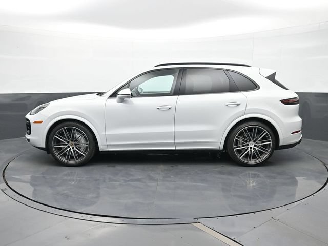 Certified 2021 Porsche Cayenne Turbo AWD/4WD image 2