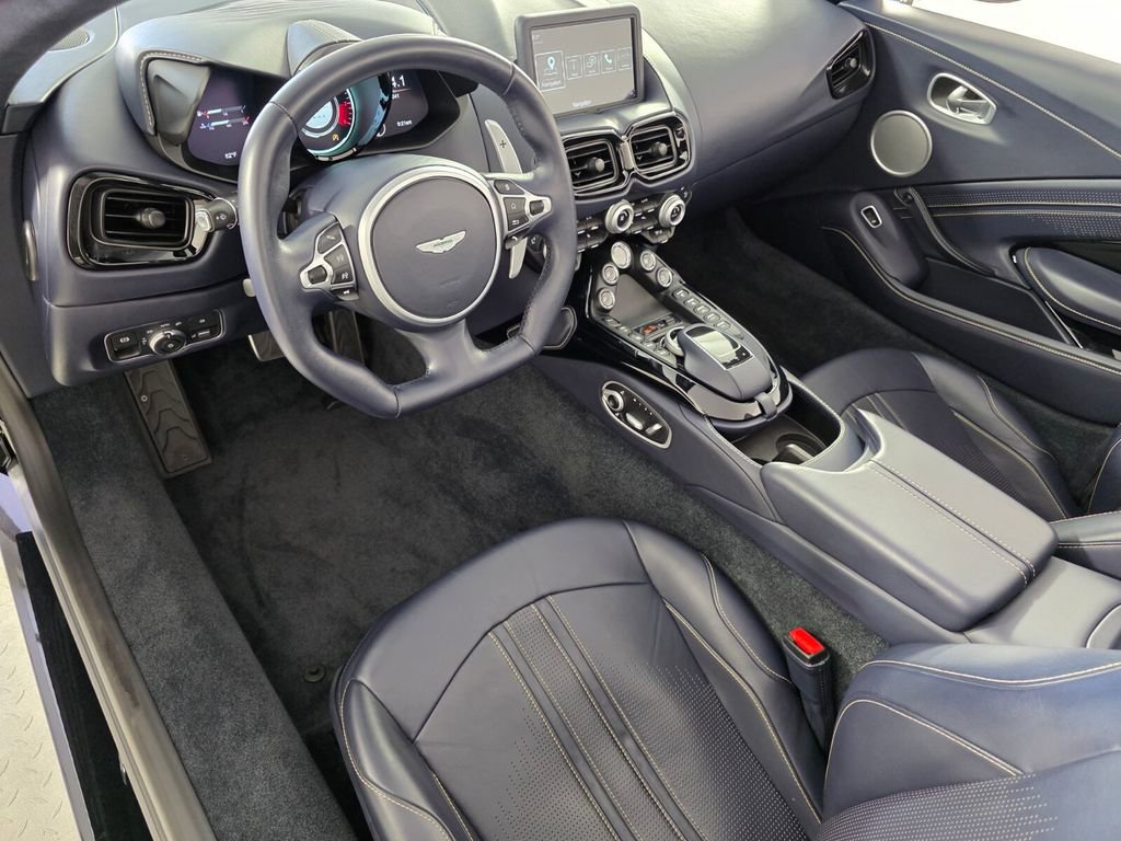 Used 2023 Aston Martin V8 Vantage Roadster RWD image 11