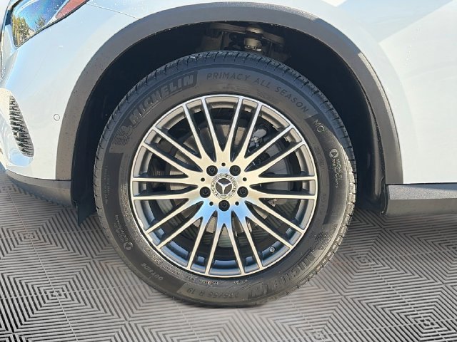 Certified 2026 Mercedes-Benz GLC 300 4MATIC image 32