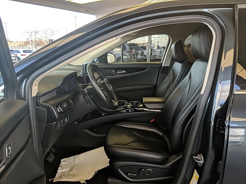 Certified 2022 Lincoln Nautilus AWD w/ Premium Package image 10