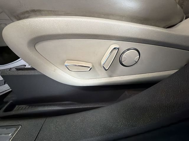 Used 2016 Lincoln MKX Reserve w/ Climate Package image 12
