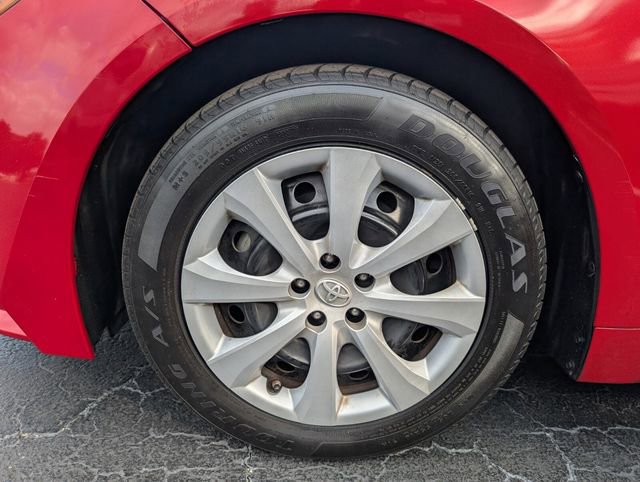 Used 2021 Toyota Corolla LE image 22