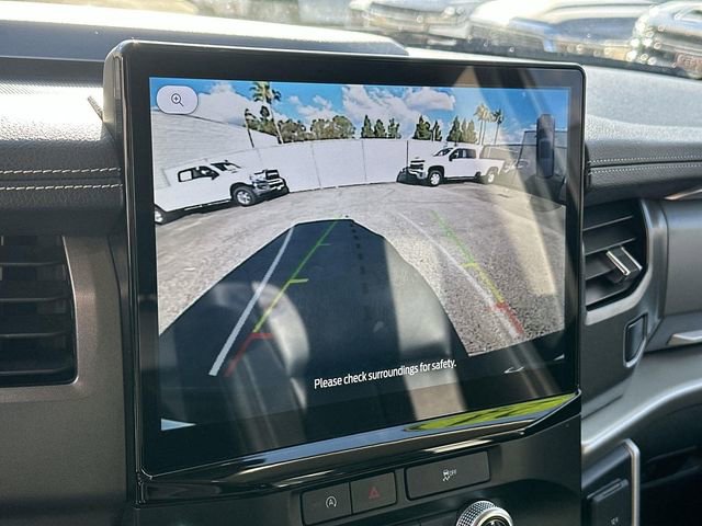 Used 2024 Ford Expedition Max XLT image 14