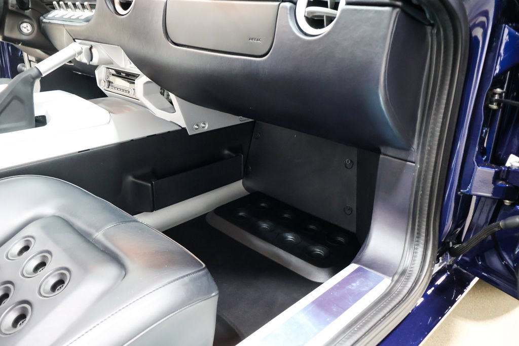 Used 2005 Ford GT RWD image 34