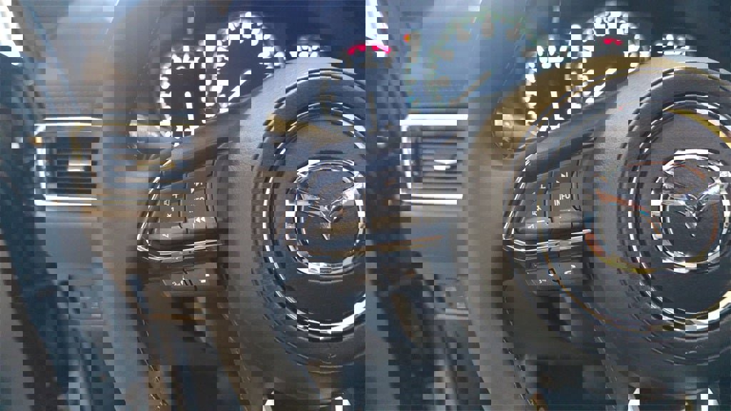 New 2025 MAZDA CX-5 Signature image 28