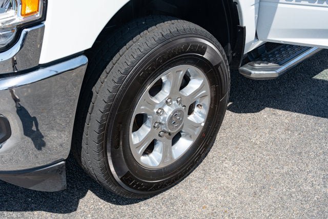 Certified 2024 RAM 2500 Big Horn AWD/4WD image 11