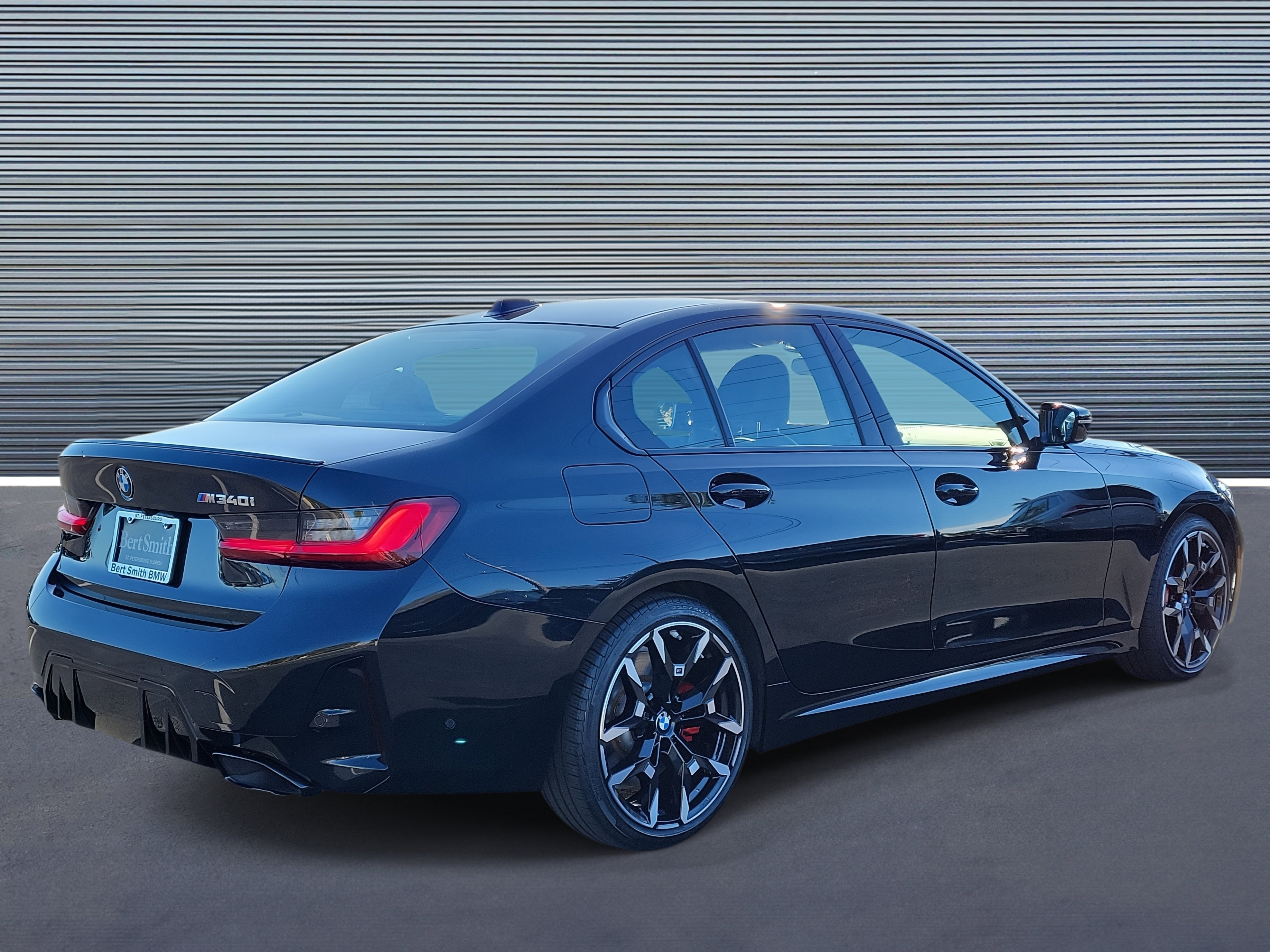 Used 2025 BMW M340i Sedan image 3