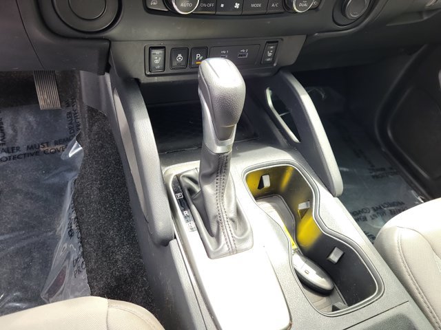 Used 2022 Nissan Frontier SV RWD image 31