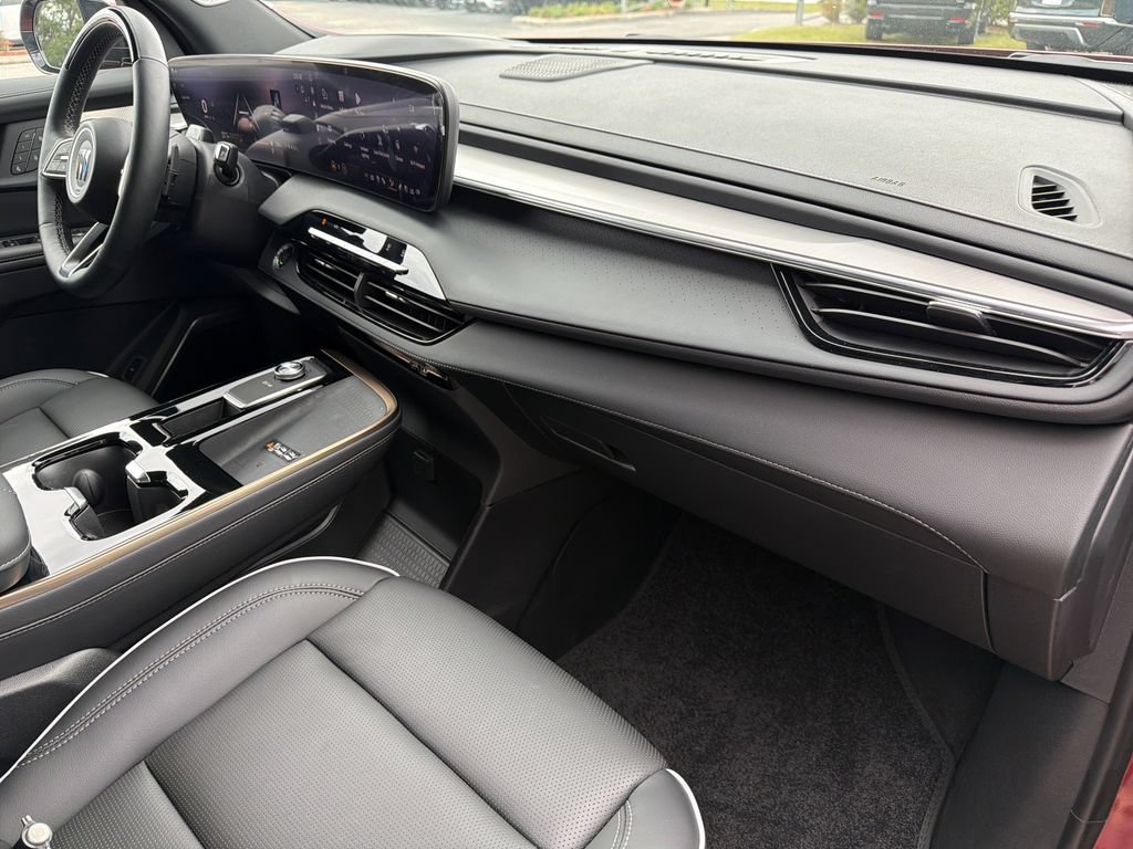 New 2026 Buick Enclave Avenir w/ Super Cruise Package FWD image 9