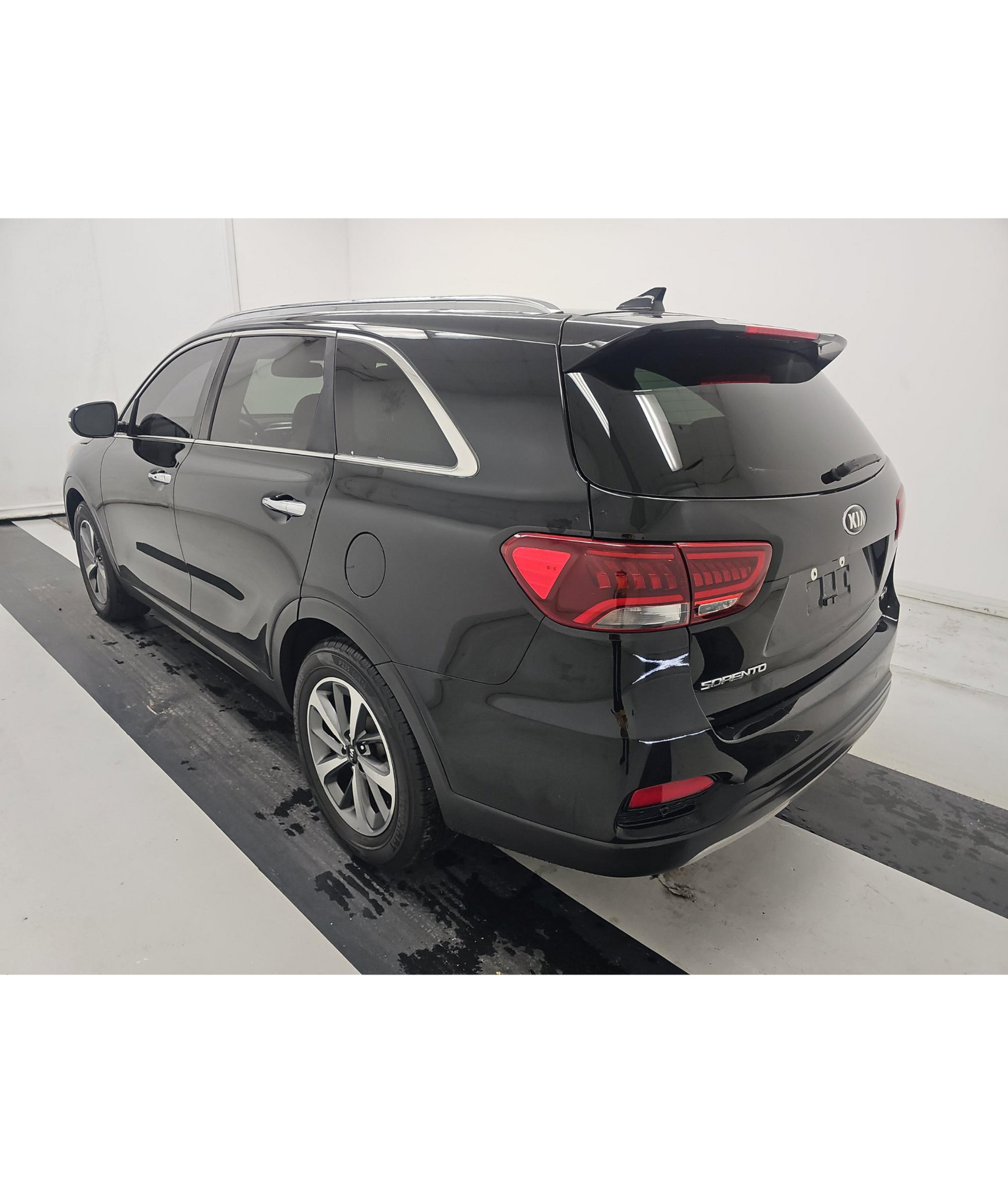 Used 2019 Kia Sorento EX w/ EX Touring Package FWD image 6