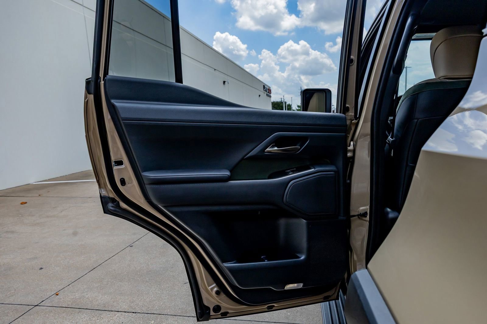 Used 2025 Lexus GX 550 AWD/4WD image 38