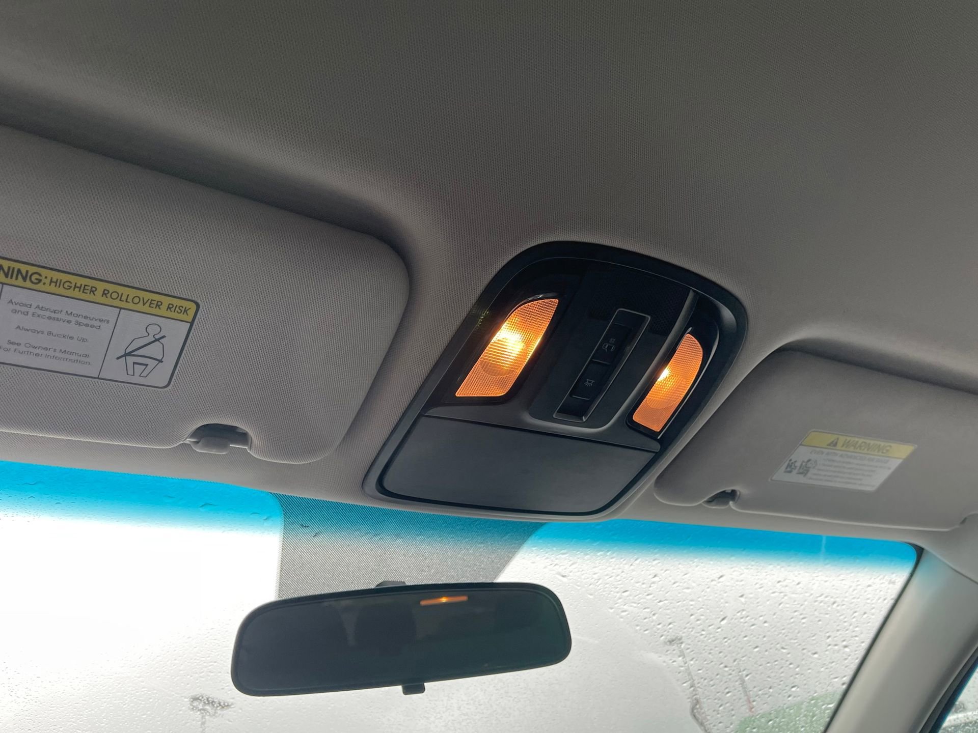 Used 2020 Kia Sorento LX image 19