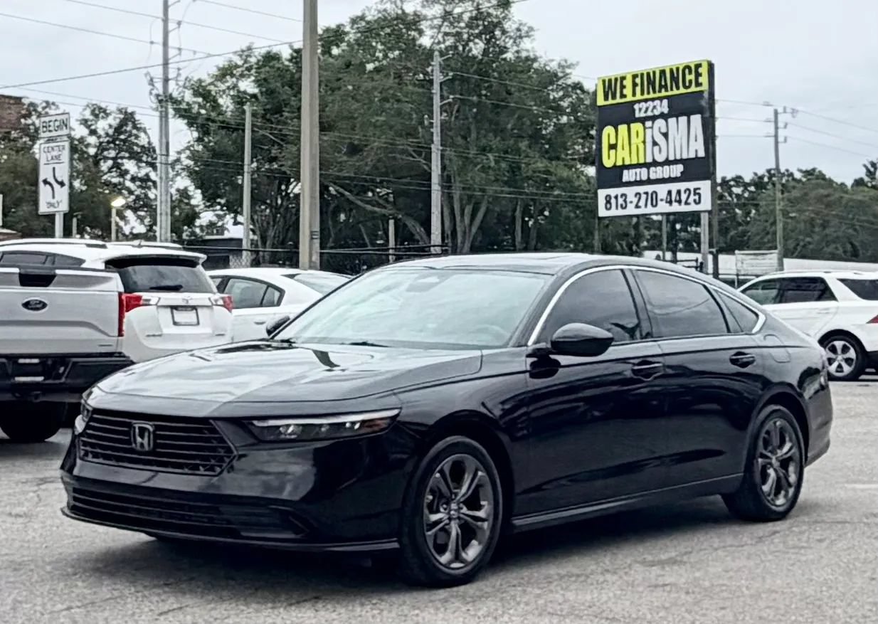 Used 2023 Honda Accord EX image 3