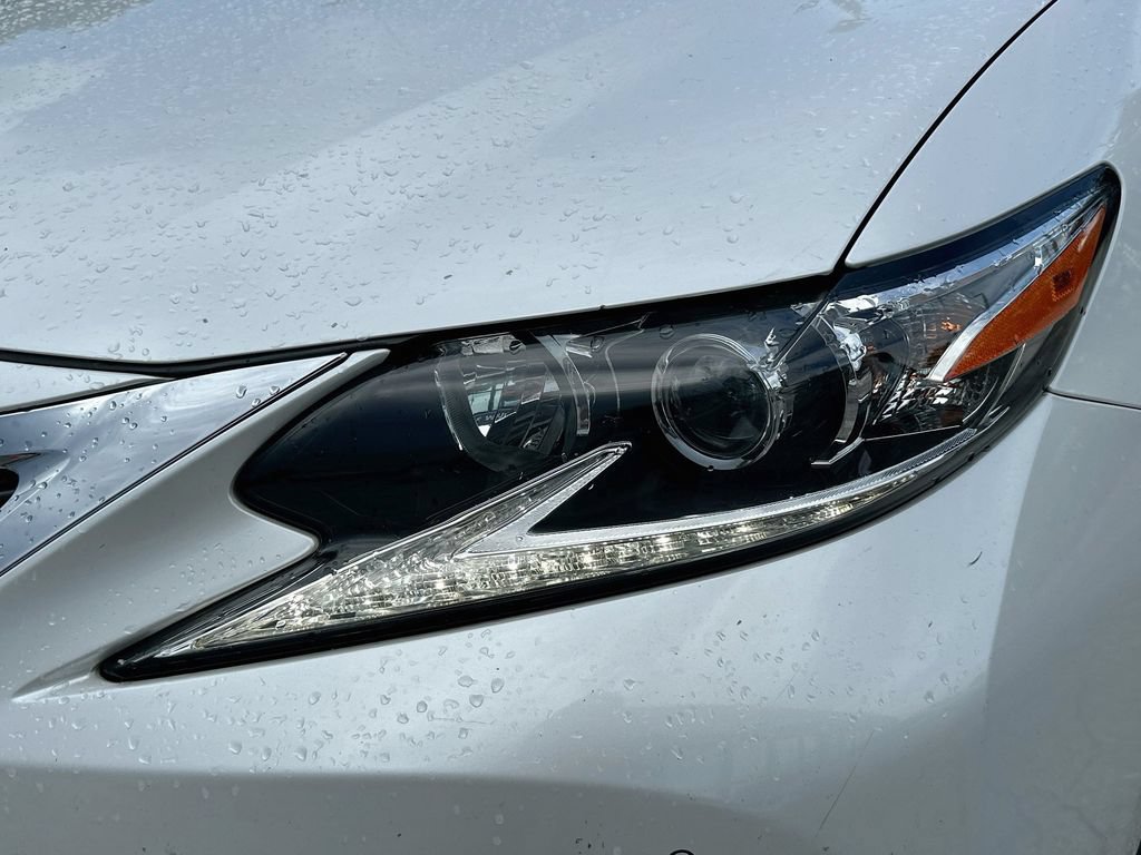 Used 2016 Lexus ES 350 w/ Premium Package w/Wood Trim FWD image 35